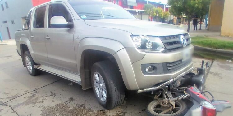 Una joven resultó herida en un accidente de tránsito