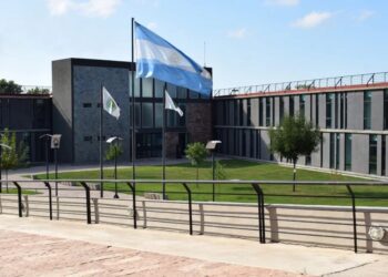 Siete años de prisión para un hombre por robar en un comercio