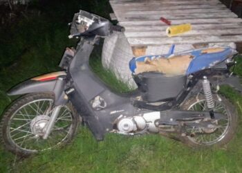 La Policía detuvo a un sujeto que intentó robar dos motocicletas del galpón municipal y cuatro cubiertas de una vivienda colindante