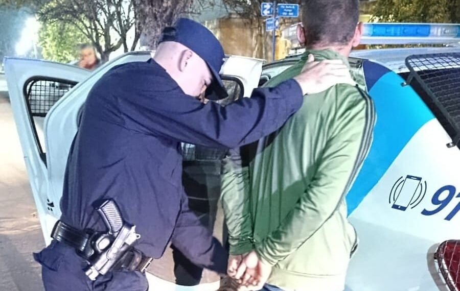 La Policía demoró a un sujeto que cometió un robo