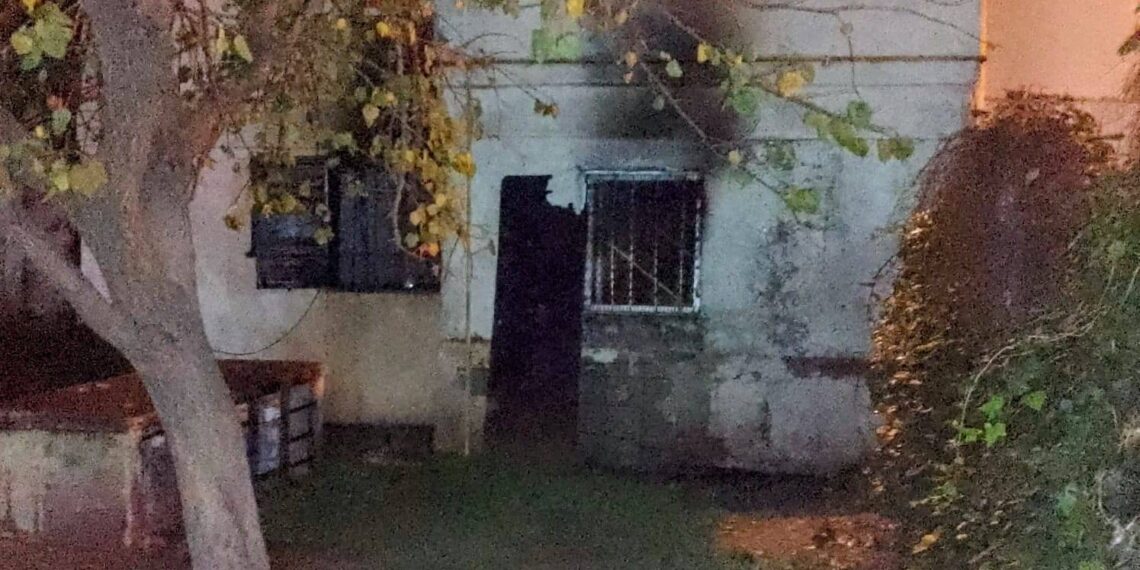 Se incendió un departamento de un monoblock del barrio Santa Rita