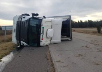 Un camión volcó en la Autopista de las Serranías Puntanas