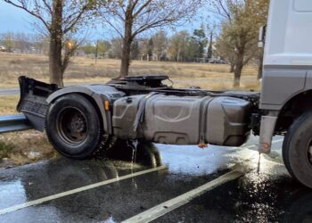 Dos camiones protagonizaron un accidente en la Autopista de las Serranías Puntanas