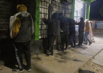 La Policía intervino en un operativo por consumo de estupefacientes, secuestró droga y vehículos