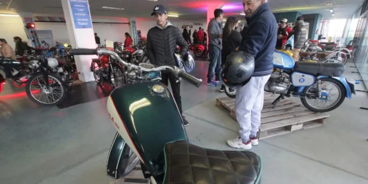 Muestra de Motos Clásicas y Antiguas en La Pedrera