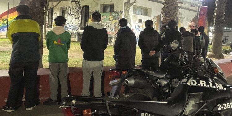 La policía debió intervenir por un disturbio protagonizado por menores en Plaza del Mercado