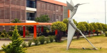 Los agentes de la administración pública cobrarán sus sueldos el 31 de octubre