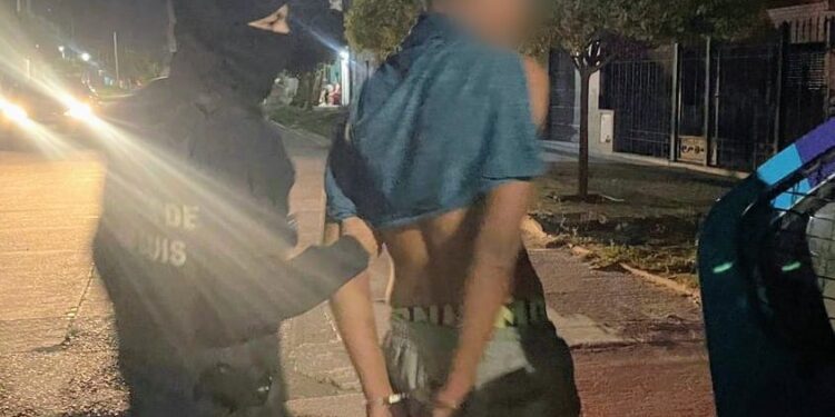 Demoraron a un joven por un disturbio en la vía pública