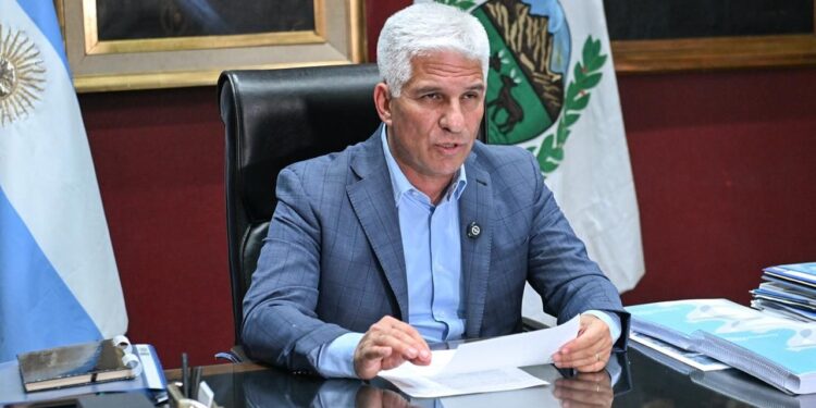 Poggi anunció un aumento salarial y un bono para la administración pública y el Plan de Inclusión