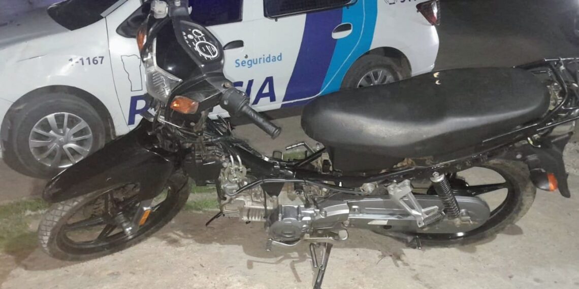 La Policía recuperó una motocicleta que había sido sustraída en la terminal de ómnibus
