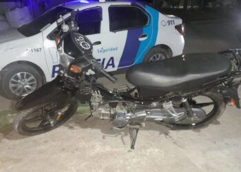 La Policía recuperó una motocicleta que había sido sustraída en la terminal de ómnibus