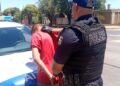emoraron a un sujeto que protagonizó una pelea en la vía pública y tenía un arma blanca en su poder