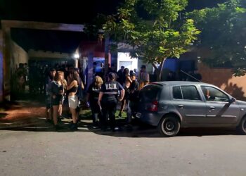Desarticulan una fiesta clandestina en el barrio La Ribera. Hubo secuestros de motocicletas