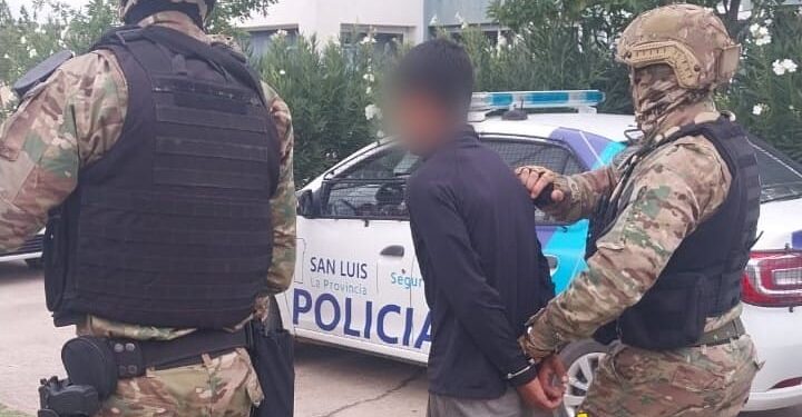 Detuvieron a un sujeto por un robo en un taller mecánico