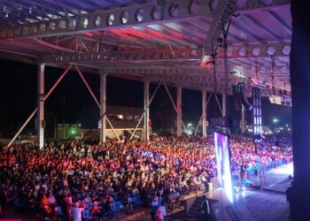 La última noche del festival Nacional de la Calle Angosta cerro a puro esplendor