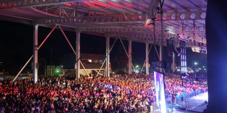 La última noche del festival Nacional de la Calle Angosta cerro a puro esplendor