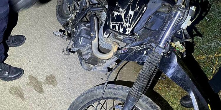 Persecución policial terminó con un joven demorado y motocicleta secuestrada