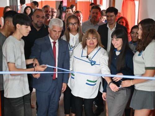 Poggi inauguró la ampliación del nivel Secundario en la escuela ‘Raúl B. Díaz’ de Villa Mercedes