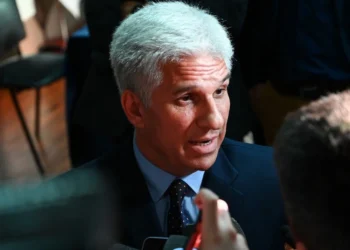 El Gobernador anunció un incremento salarial del 10%