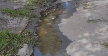 Pérdida de agua constante hace varias semanas y sin solución.