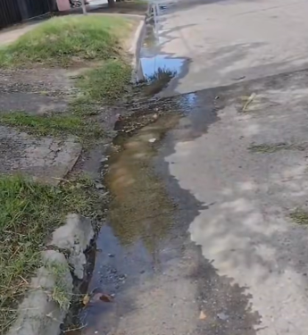 Pérdida de agua constante hace varias semanas y sin solución.