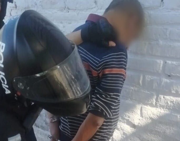 Demoraron a un hombre que quiso abrir un vehículo con intenciones de robo