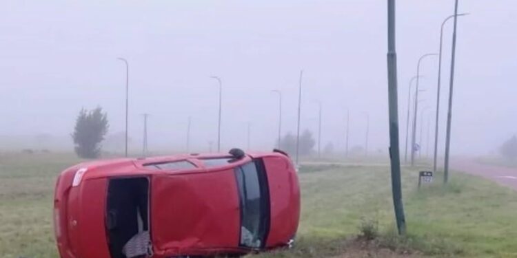 Vuelco en autopista nº55. Un hombre de 84 años resultó herido