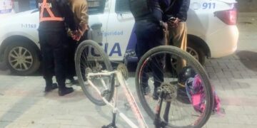 La Policía recuperó una bicicleta que había sido sustraída y demoró a dos jóvenes