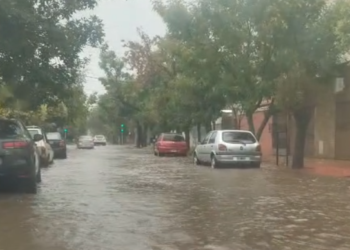 Impresionante caída de lluvia en Villa Mercedes