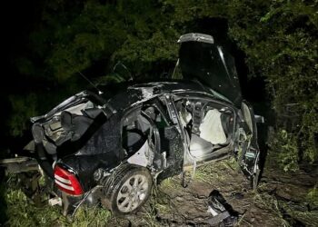 Accidente en Autopista 55 arroja la muerte de 3 jóvenes