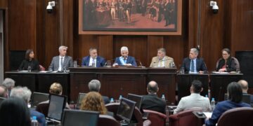 El Gobernador detalló las políticas educativas y anunció la pretensión de una reforma constitucional