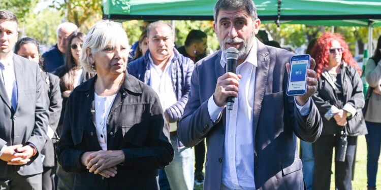 Habilitaron la Alarma Ciudadana en el barrio 828 Viviendas y amplían la cobertura a zonas aledañas