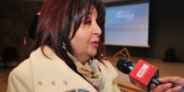 Se le aceptó la renuncia a Berta Arenas en el Policlínico Regional. El nuevo director será Renzo Camera