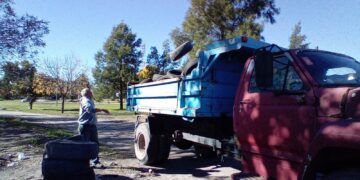 Retiran neumáticos en desuso para cuidar el ambiente