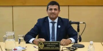 El concejal que propuso multar a quienes hurgaban en la basura voto el pase a archivo de su propio proyecto
