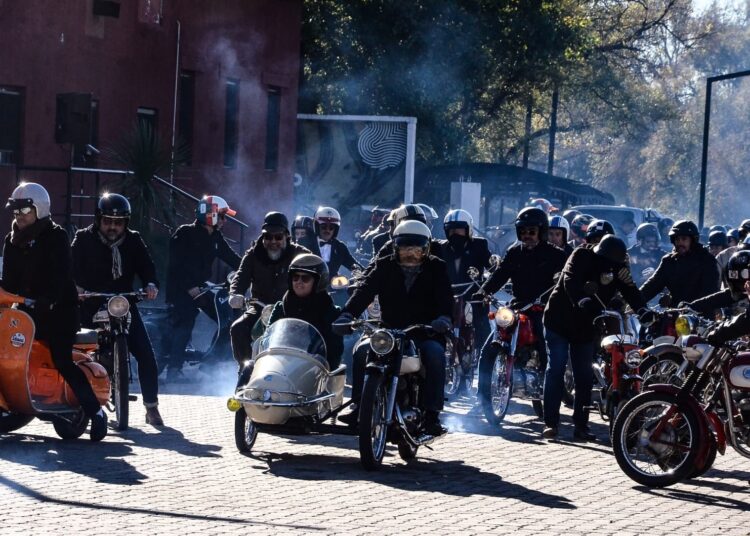 Las motos clásicas coparon Villa Mercedes en una nueva edición del Distinguished Gentleman’s Ride