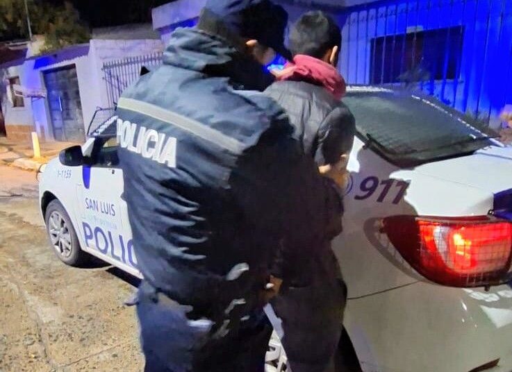 La Policía demoró a un joven que intentó robar en un domicilio