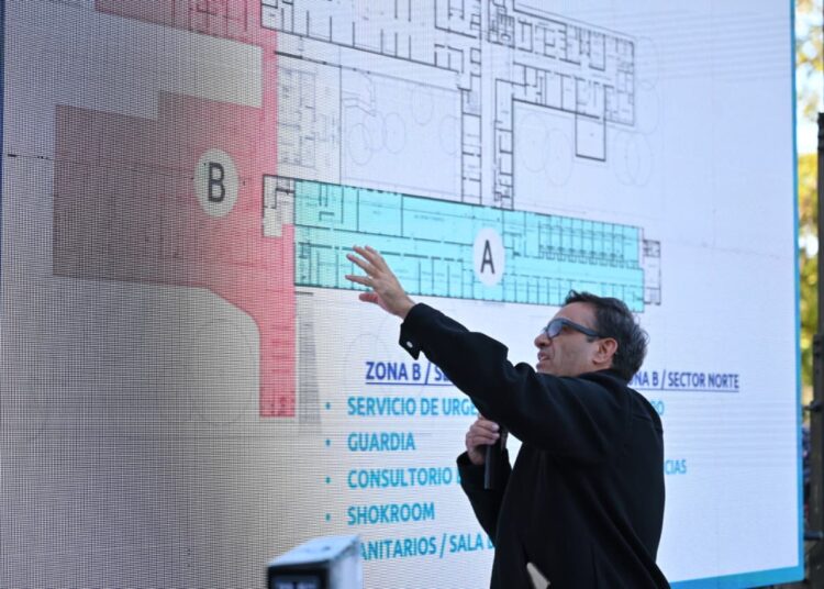 Firmaron el contrato para avanzar con una nueva etapa de refacción del Hospital ‘Juan Domingo Perón’