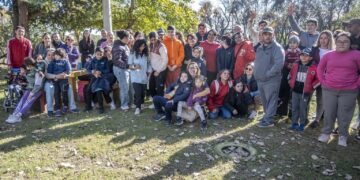 Los chicos del Centro de Equinoterapia de La Pedrera visitaron el Refugio de Contención Animal