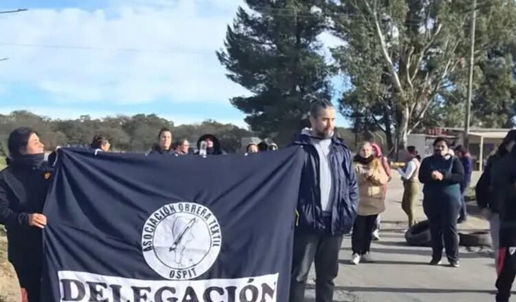 Norfabril: trabajadores protestan por sueldos atrasados y malas condiciones laborales