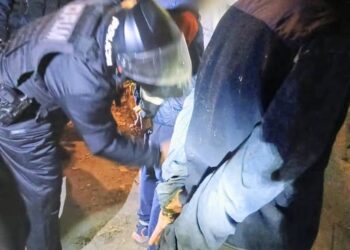 Demoraron a dos sujetos vinculados a un robo en el barrio 960 viviendas