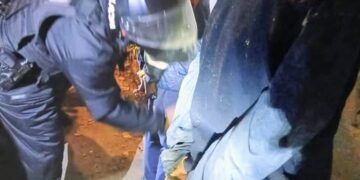 Demoraron a dos sujetos vinculados a un robo en el barrio 960 viviendas