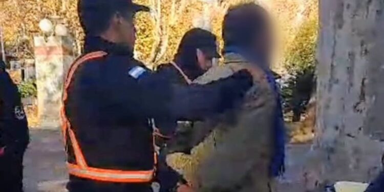 Demoraron a un hombre por disturbios en un local gastronómico y resistencia a la autoridad