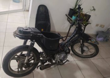 Retuvieron una motocicleta con pedido de secuestro por robo y un joven fue demorado