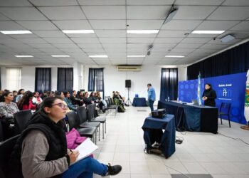 Continúa la capacitación en Cuidado Infantil con foco en el rol de las familias