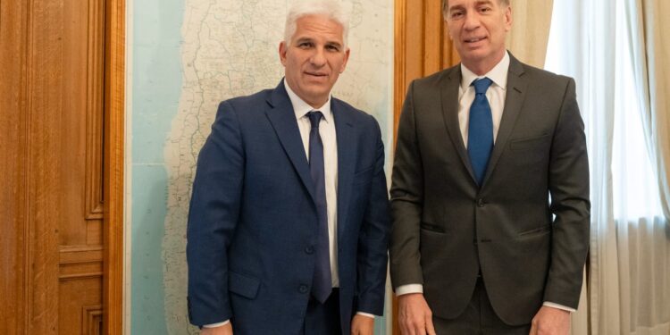El Gobernador se reunió con el jefe de Gabinete de Ministros de la Nación