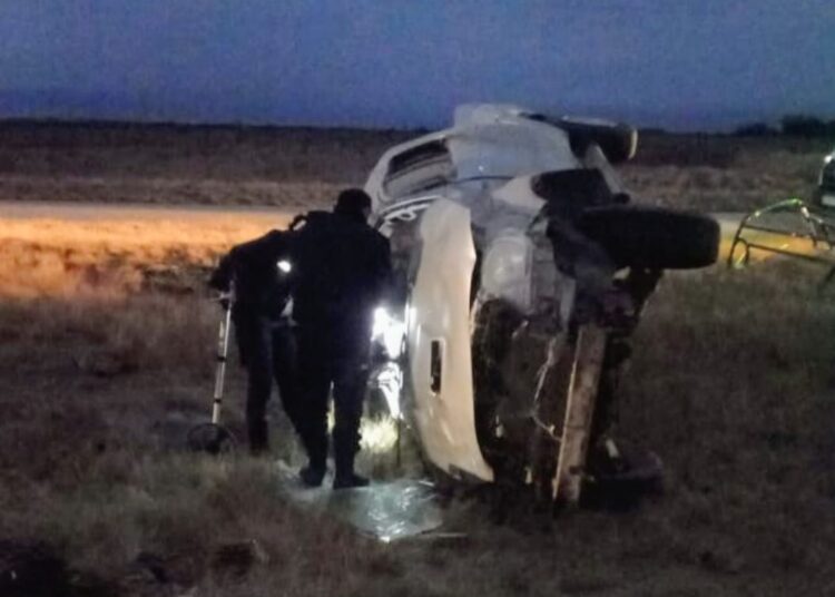 Vuelco de una camioneta en la Autopista 55