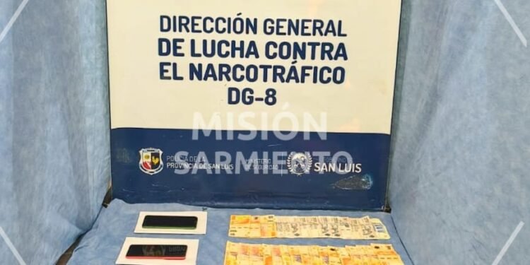 Anularon dos centros de venta y distribución de drogas, se incautó cocaína valuada en 750 mil pesos y detuvo a un sujeto.
