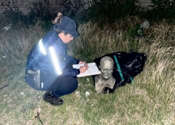 Recuperaron un busto de bronce que había sido sustraído de la Casa de los Artistas