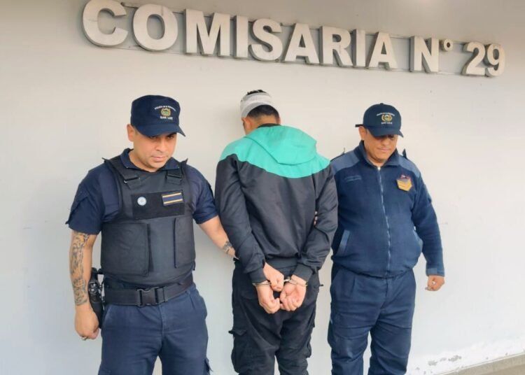 Barrio La Ribera: Demoraron a un sujeto tras denuncias por abuso sexual simple